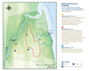 Carte illustrée des sentiers de Black Creek Preserve à Esopus, NY, mettant en évidence divers sentiers de randonnée et monuments.